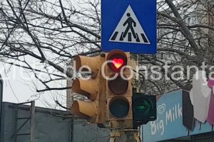 Inimioare in intersectiile din Constanta, cu ocazia Zilei Indragostitilor