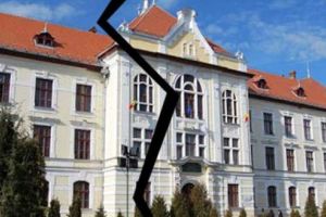 Legea pentru înfiinţarea Liceului Teologic Romano-Catolic, contestată la Curtea Constituţională