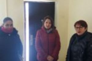 O familie defavorizată de soartă, favorizată de Primăria Reşiţa!