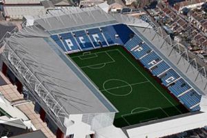 PASIUNEA pentru FOTBAL, fără LIMITE. Doi bărbaţi au JEFUIT un CLIENT ca să CUMPERE un CLUB de TRADIȚIE din Anglia