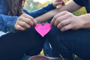 BOMBĂ! Valentine`s Day va fi INTERZISĂ. Motivul este INCREDIBIL