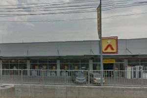 Jaful anului, la Râmnicu Vâlcea. Hoţi cu cagule au furat din Altex Family Center laptopuri şi celulare de 300.000 de lei