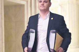 Ghiţă l-a denunţat pe „Portocală” în comisia SRI din Parlament, încă din 2016