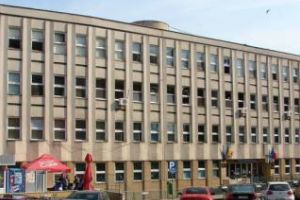 Numărul cazurilor de gripă a crescut considerabil la Cluj. Sute de persoane s-au prezentat la spital în ultimele zile