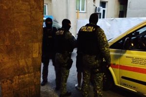 Perchezitii la Ocolul Silvic Lugoj, dupa ce doi angajati au emis avize false