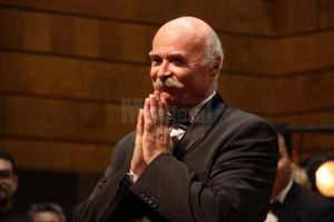 Tudor Gheorghe va aduce pe scena suceveană concertul „Rândunici printre lozinci