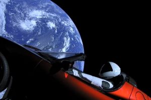 Adevarul.ro: Cum a ajuns un nume de roman sa fie incrustat pe automobilul Tesla trimis in spatiu de Elon Musk  