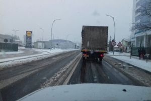 Ninge in Prahova. Cum se prezinta drumurile si unde se circula ingrunat