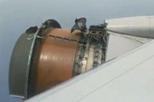 TEROARE în AER. Un MOTOR s-a DEZINTEGRAT în timpul unui ZBOR deasupra PACIFICULUI