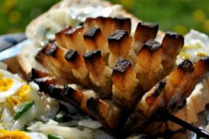 Dieta GRASĂ a fost REABILITATĂ. Consumul de multă carne şi grăsimi naturale “înfometează” cancerul şi tratează diabetul