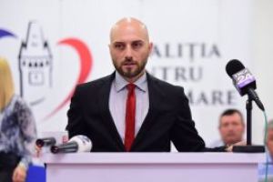S-au speriat si au renuntat la concursul trucat. Radu Ardelean ramane fara jobul visat