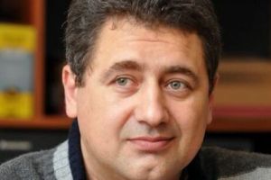 NEWS ALERT. S-au încheiat alegerile pentru şefia Federaţiei Române de Handbal. Câştigătorul a fost decis la o diferenţă de un vot