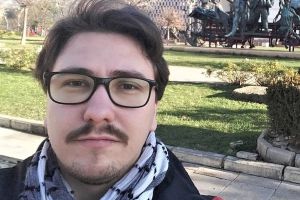 Arhitectul Alexandru Bălan expune pe simezele Wall Art din Roman