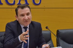 Fostul primar Romeo Stavarache si trei consilieri locali, cercetaţi penal şi cu averea sub sechestru