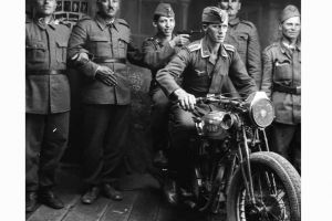 „Țara Moartă”, un documentar îndrăzneţ şi provocator în regia lui Radu Jude, proiectat la cinema Arta din Arad