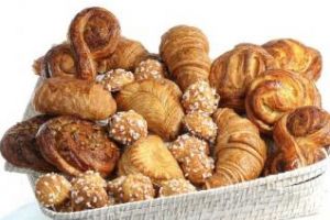 De ce să nu consumi produse de patiserie dimineaţa