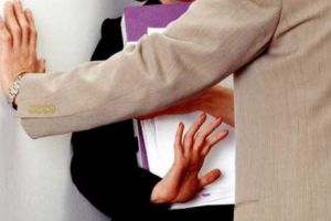 Justiţia din ROMÂNIA, concluzie-ŞOC: Hărţuirea sexuală NU EXISTĂ. Răspunsuri MASCATE, realitate OARBĂ