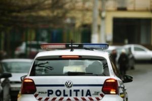 Oraşul în care poliţiştii locali vor purta camere video în timpul serviciului