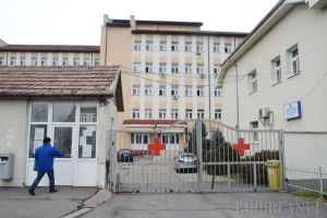 La Maternitatea din Oradea începe un nou curs gratuit de „Şcoala Mamei”, destinat viitoriilor părinţi, dar şi bunicilor