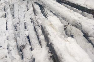 Poliţiştii au făcut percheziţii la Braniştea. Ce au confiscat. Doi bărbaţi au fost reţinuţi (FOTO)