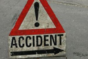 O ploiesteanca a fost lovita de soferul unui autoturism care dadea cu spatele, in zona magazinului Omnia