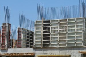 Imobilul ridicat de Absolut Inkasso in zona Campusului Universitar creste pe verticala. Documentatia prezentata la APM Constanta