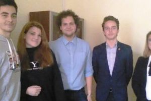 Elevii mureşeni se mobilizează împotriva noilor planuri-cadru