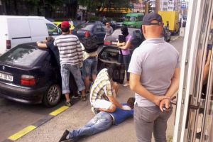 Trimis la închisoare după ce a comandat şi primit droguri în pachet