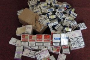 Poliţiştii au „deranjat” traficul de ţigări de contrabandă, în pieţele Sucevei