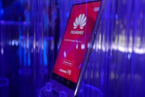 Huawei răspunde  SUA: „Sunt ÎMPOTRIVA businessului nostru”