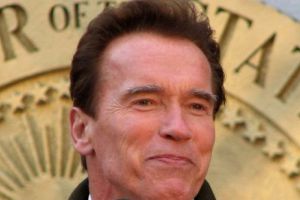 Arnold Schwarzenegger DOARME PE STRĂZI! Imagine cu PUTERNIC IMPACT EMOȚIONAL: „Cum s-au schimbat vremurile”