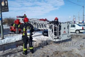 FOTO: Descindere a pompierilor la un peco din Focşani! Salvatorii s-au antrenat pentru ce e mai rău
