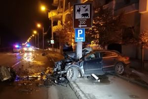 Medic chirurg cunoscut, mort intr-un accident rutier teribil. Masina, facuta praf din cauza vitezei record   