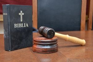 Hotărârile penale pronunţate ca urmare a recunoaşterii învinuirii pot fi atacate cu recurs în casaţie. Decizie a Curţii Constituţionale