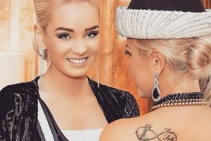 Maria Constantin, MAI SEXY ca NICIODATĂ! Artista s-a AFIȘAT într-o benzinărie FĂRĂ SUTIEN şi a ATRAS toate PRIVIRILE - Imagini RARE 