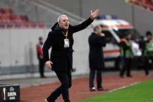 Marius Șumudică, SCANDAL cu suporterii unei echipe adverse. A fost nevoie de intervenţia forţelor de ordine