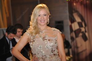 Designerul Tina Olari îşi pregăteşte întoarcerea acasă, la Bistriţa. Unde se vor putea găsi creaţiile ei