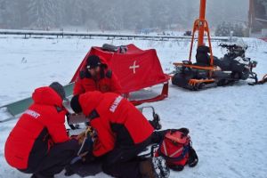 Braşovul rămâne în top cu numărul de turişti răniţi pe pârtii