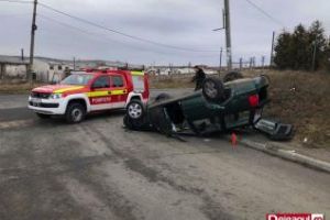 Accident cu o victimă, la ieşire din Apahida. Un şofer s-a răsturnat cu maşina VIDEO