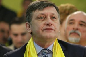 Informatii incredibile din stenograme ale DNA. Crin Antonescu ar fi fost santajat. Cum a reactionat fostul lider PNL