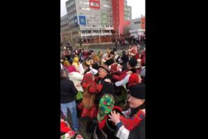 VIDEO. Reuniunea oşenilor la Satu Mare. Danţu` din groapa lui Gyuszi