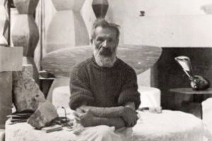 142 de ani de la naşterea  lui Constantin Brâncuşi – Vremuri de iarnă cu profetul şi artistul de geniu