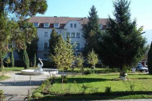 Proiectul pentru reabilitarea secţiei Maternitate-Pediatriei- Ginecologie a Spitalului Orăşenesc Cugir, selectat pentru finanţare. Investiţii de aproximativ 14.000.000 lei