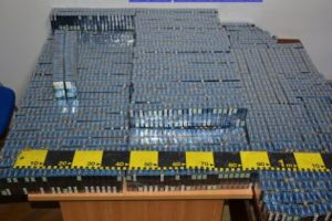 Captură impresionantă de ţigări de contrabandă, în timpul unui control de rutină I FOTO