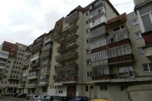 Clădirile rezidenţiale din România sunt vechi iar locuinţele au cea mai scăzută suprafaţă locuibilă din Uniunea Europeană