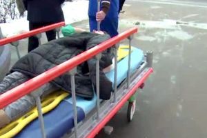 Lovită de o dubă care mergea cu spatele