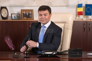 Marilen Pirtea considera pozitiva prezenta lui Florian Coldea la cursurile predate la UVT