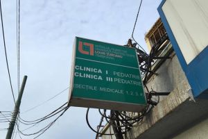 Fetita internata la Spitalul de Copii din Timisoara, dupa ce a fost batuta in Parcul Botanic