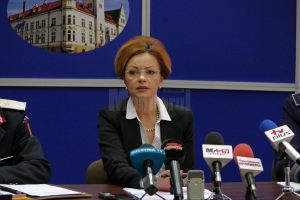 Birou destinat exclusiv persoanelor juridice la Serviciul de Permise de Conducere şi ...