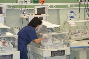 Mortalitate ridicată. 11 din 1.000 de bebeluşi mor la Satu Mare